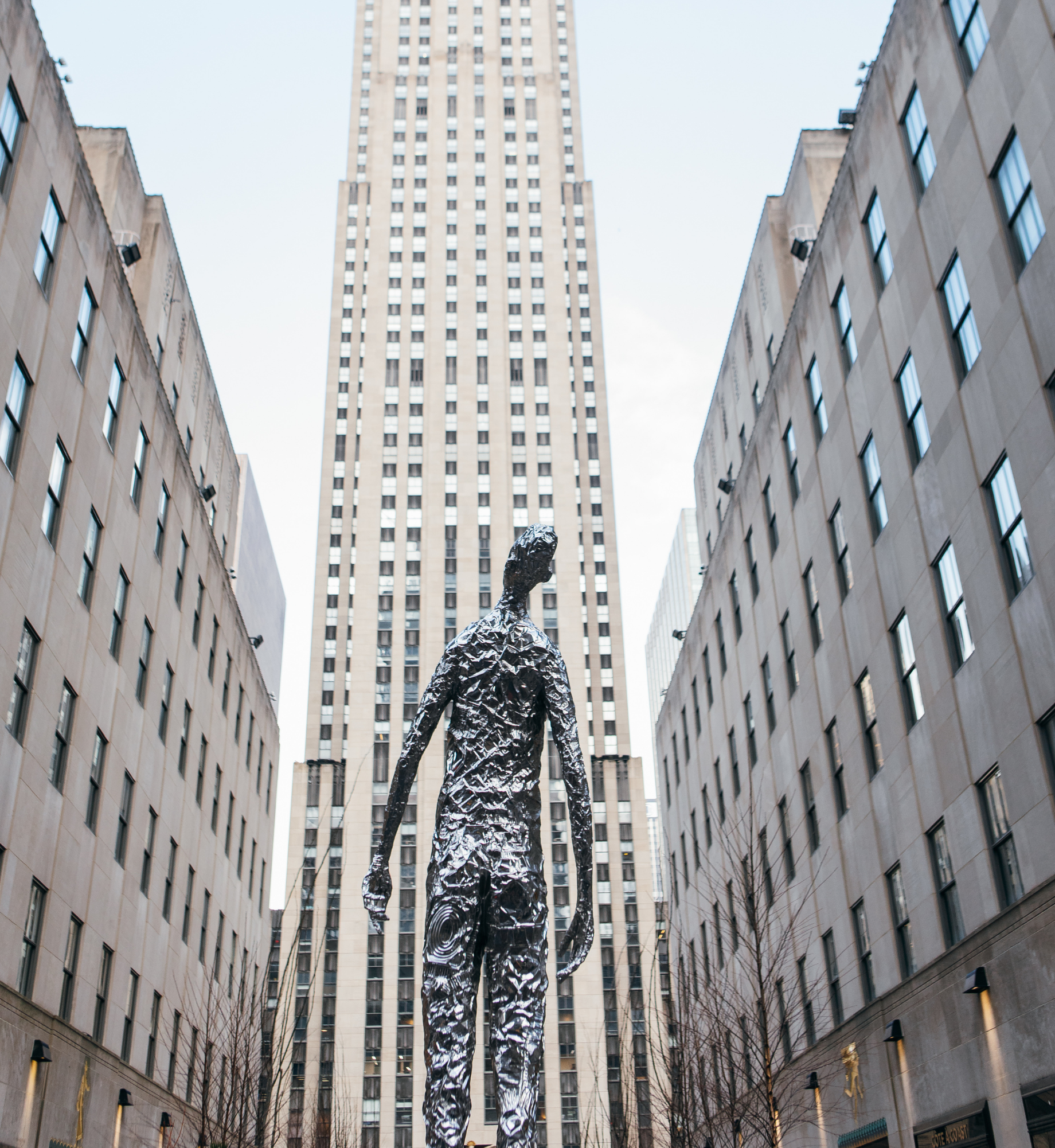 Tom Friedman’s “Looking Up” sculpture peers at 30 Rockefeller Plaza.