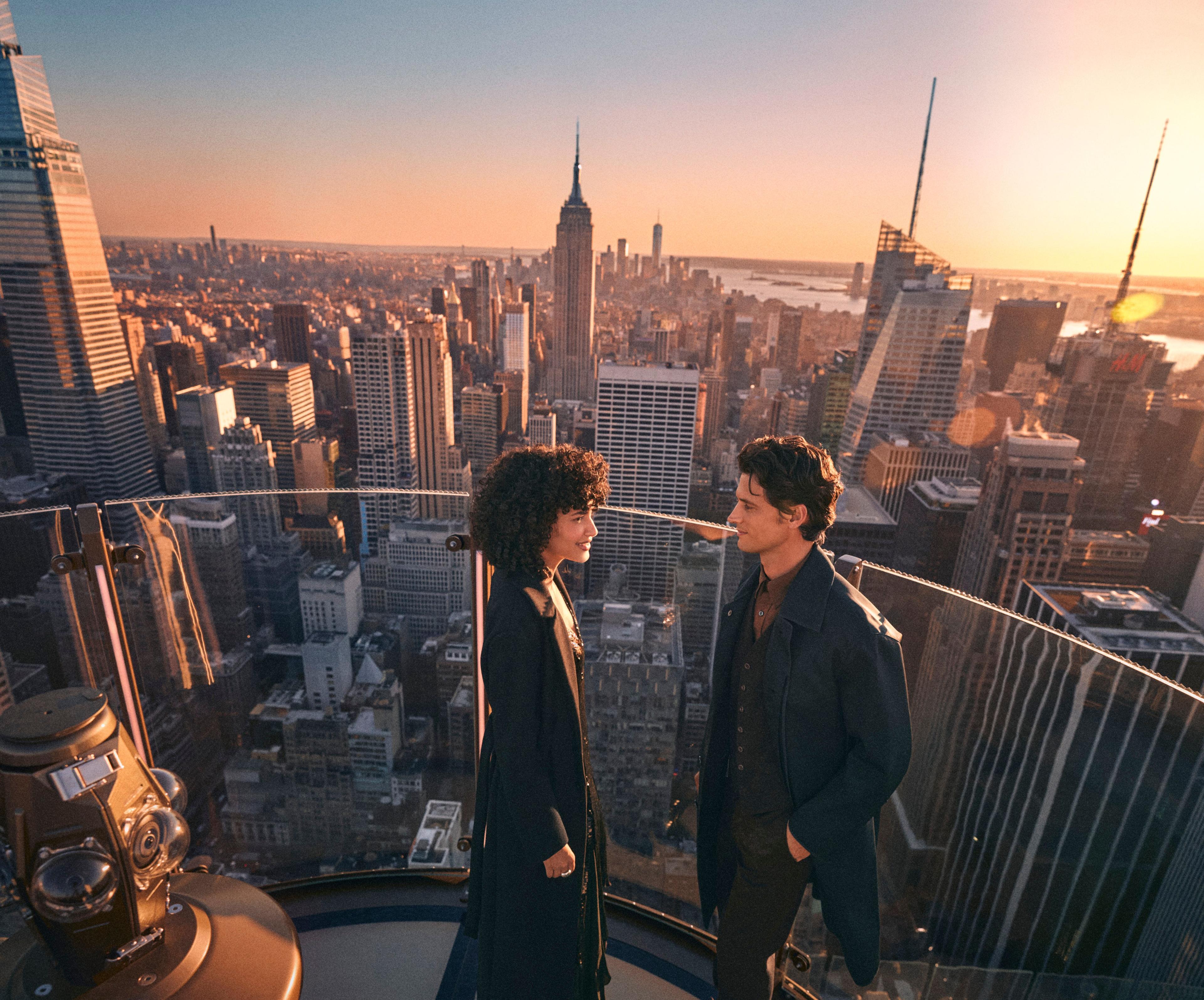 SKYLIFT view with couple at sunset